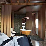 Hanz 419 Love Hotel